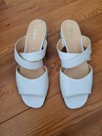 Gabor Muiltjes als Nieuw maat 42,5, Kleding | Dames, Schoenen, Ophalen of Verzenden, Zo goed als nieuw, Wit, Instappers
