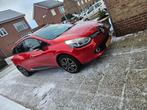 Renault Clio 1.2 TCE 87KW Estate EDC 2016 Rood, Stof, 1139 kg, 118 pk, 4 cilinders