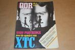 Muziekkrant Oor - Nr. 4  1982 - O.a. XTC, The Stranglers, Ophalen of Verzenden, Gelezen, Muziek, Film of Tv