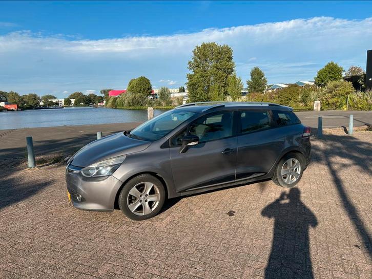 Renault Clio 1.5 DCI 66KW Estate 2014 Grijs, Auto's, Renault, Particulier, Clio, Diesel, B, Stationwagon, Handgeschakeld, Origineel Nederlands