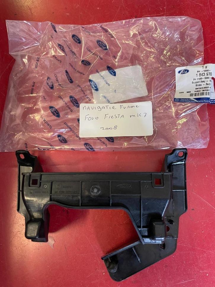 Nieuwe Ford Fiesta mK6 navigatie paneelframe, Auto diversen, Auto-accessoires, Nieuw, Ophalen of Verzenden