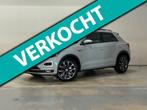 Volkswagen T-Roc 1.5 TSI | R-LINE | VIRTUAL DASH | PANO | SI, Euro 6, 4 cilinders, 150 pk, Wit