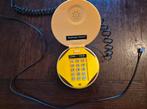 Hamburger Phone, Ophalen