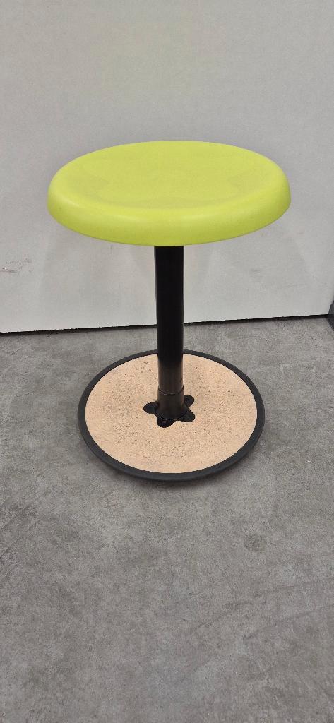 ONGO School, gasveer verstelbare balanskruk z.g.a.n.!, Huis en Inrichting, Bureaustoelen, Zo goed als nieuw, Bureaukruk, Groen