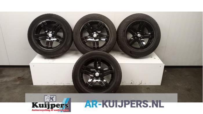 Sportvelgenset + banden van een Chrysler 300 C, Auto-onderdelen, Banden en Velgen, Personenwagen, Gebruikt