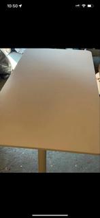Bureau Ikea Bekant- In hoogte verstelbaar 160*80, Ophalen of Verzenden, In hoogte verstelbaar, Zo goed als nieuw, Bureau
