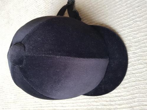 Paardrijcap maat 59, Dieren en Toebehoren, Paardrijkleding, Zo goed als nieuw, Cap, Ophalen of Verzenden