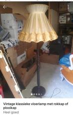 Vintage vloerlamp met plooikap, Huis en Inrichting, Lampen | Vloerlampen, Ophalen of Verzenden, Gebruikt, Hout, 150 tot 200 cm