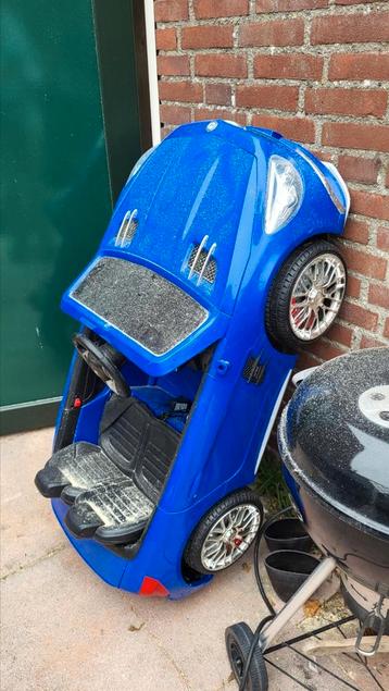 Blauwe Mercedes AMG Bestuurbare kinderauto beschikbaar voor biedingen