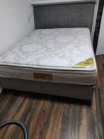 Complete İstikbal Bedding actievelife.
Baza incl hoofdbord, Tweepersoons, Ophalen of Verzenden, Zo goed als nieuw, 200 cm