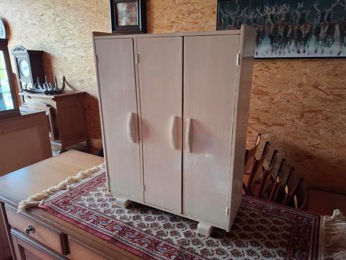 J50-60 houten poppen Kledingkast, erg mooie staat! Zie omsch, Kinderen en Baby's, Speelgoed | Poppenhuizen, Zo goed als nieuw