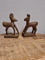2 houten beeldjes, Antiek en Kunst, Kunst | Beelden en Houtsnijwerken, Ophalen of Verzenden
