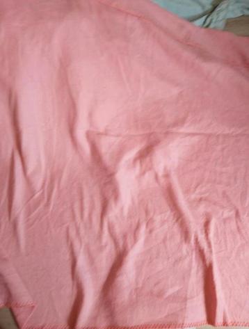 Nieuw Roze Fleece Deken beschikbaar voor biedingen