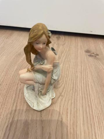 Beeldje beschikbaar voor biedingen