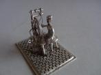 Miniatuur zilver CQ8 vrouw a spinnenwiel zilveren miniaturen, Antiek en Kunst, Ophalen of Verzenden, Zilver