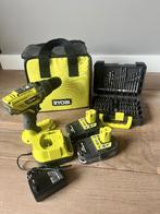 RYOBI Drill / Charger / 2 Batteries / 60 Piece Bit Set, Doe-het-zelf en Verbouw, Ophalen, Zo goed als nieuw, Boormachine, Variabele snelheid