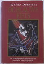 De blauwe fiets trilogie - Régine Deforges - hardcover, Ophalen, Gelezen, Régine Deforges