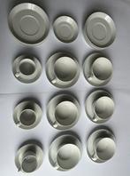 Mooie Arzberg Tric set – grote en kleine kopjes met schotels, Ophalen of Verzenden, Zo goed als nieuw, Overige stijlen, Kop(pen) en/of Schotel(s)