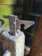 Gratis af te halen.Betonnen poer/haak/deurstopper. Snaphaak., Tuin en Terras, Overkappingen, Ophalen of Verzenden, Gebruikt
