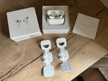 Apple AirPods Pro (Gebruikt, Zonder ANC) beschikbaar voor biedingen