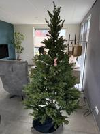 Everlands Kunstkerstboom 210cm - lijkt net echt!, Diversen, Kerst, Ophalen, Zo goed als nieuw
