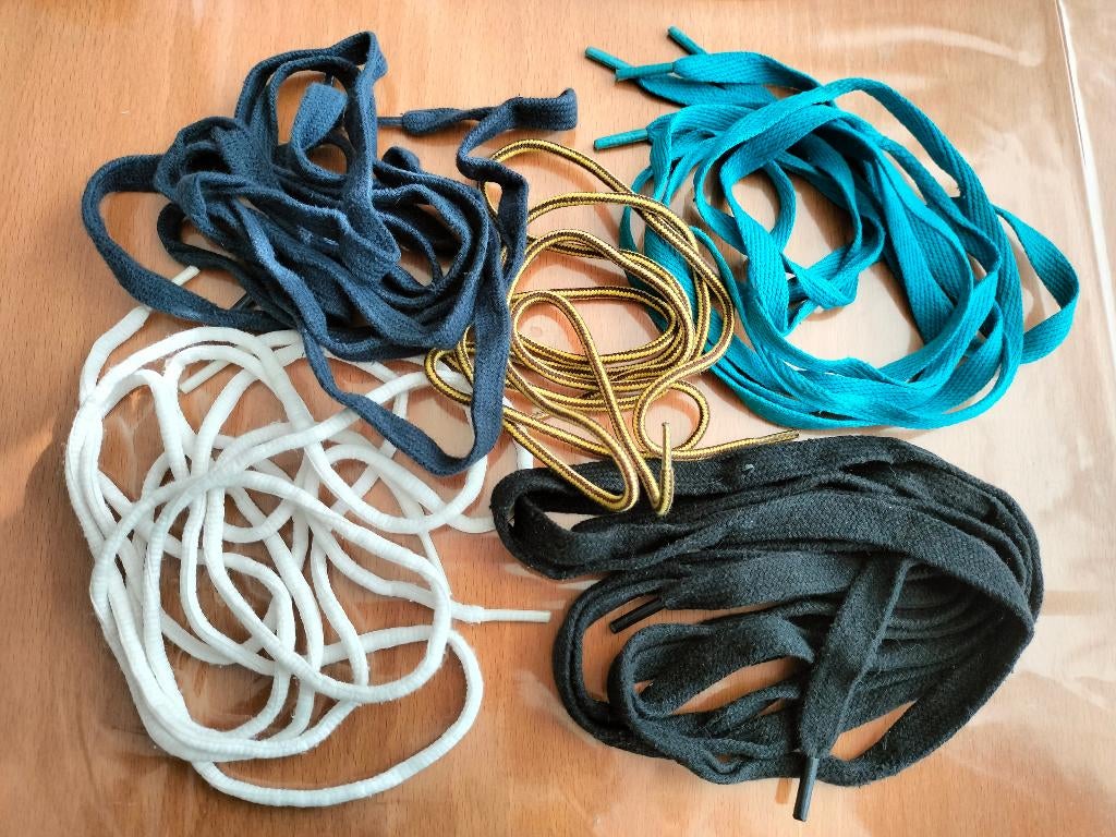 Paar schoenveters naar keuze ( vijf varianten), Verzenden, Zo goed als nieuw, Lint, Band of Elastiek