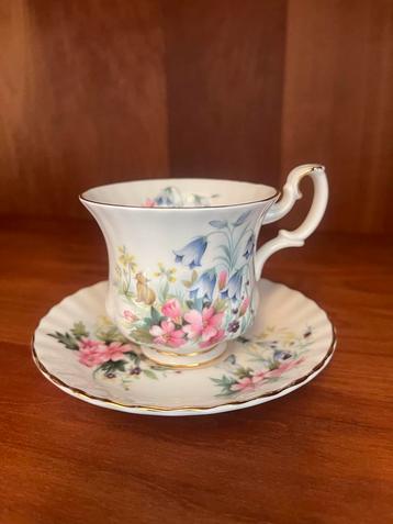 Royal Albert Honey Lane Kop en Schotel beschikbaar voor biedingen