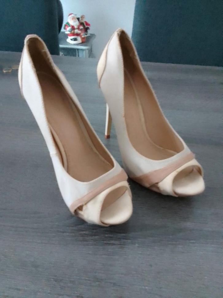 Elegante pumps, Kleding | Dames, Schoenen, Zo goed als nieuw, Ophalen