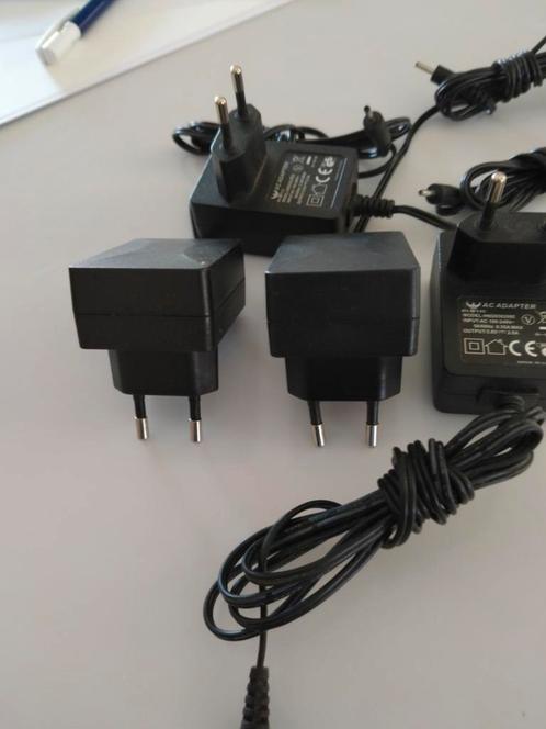 12 adapters 5 volt, Telecommunicatie, Mobiele telefoons | Telefoon-opladers, Zo goed als nieuw, Ophalen of Verzenden