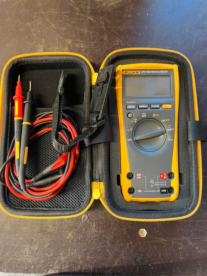 Fluke 177 True RMS Multimeter zgan, Doe-het-zelf en Verbouw, Meetapparatuur, Zo goed als nieuw, Multimeter, Ophalen of Verzenden