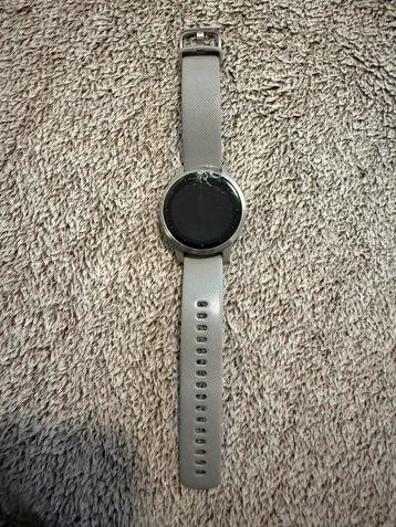 Garmin Vivoactive 4s - Defect scherm beschikbaar voor biedingen