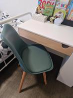 Mooie groene stoel, leuk voor bij een kinderbureau!, Ophalen, Zo goed als nieuw, Eén