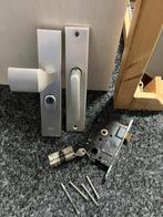 Ami buitendeurbeslag met kerntrekbeveiliging, Ophalen of Verzenden, Zo goed als nieuw, Overige materialen, Overige typen