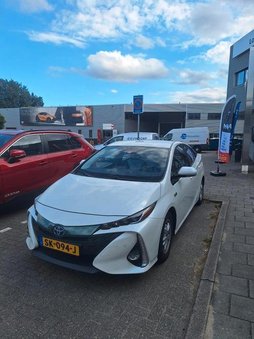 Toyota Prius 1.8 Plug-in Hybrid 122PK Aut 2019 Wit, Auto's, Toyota, Particulier, Prius, Hybride Elektrisch/Benzine, Plug-in hybride