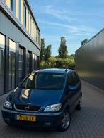 Opel Zafira 1.8 16V 2002 Blauw 7 persoon, Auto's, Voorwielaandrijving, 65 €/maand, 125 pk, 4 cilinders