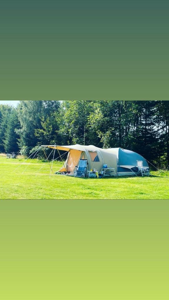 Karsten 300, Caravans en Kamperen, Tenten, tot en met 4, Zo goed als nieuw, Ophalen