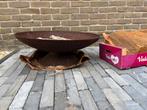 Vuurschaal Gietijzer met hout, Tuin en Terras, Vuurschalen, Ophalen of Verzenden, Zo goed als nieuw
