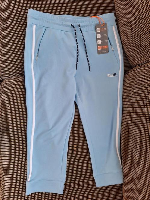 Nieuwe 3 kwartsbroek Sjeng lichtblauw. Maat S., Kleding | Dames, Sportkleding, Nieuw, Racketsport, Maat 36 (S), Blauw, Ophalen