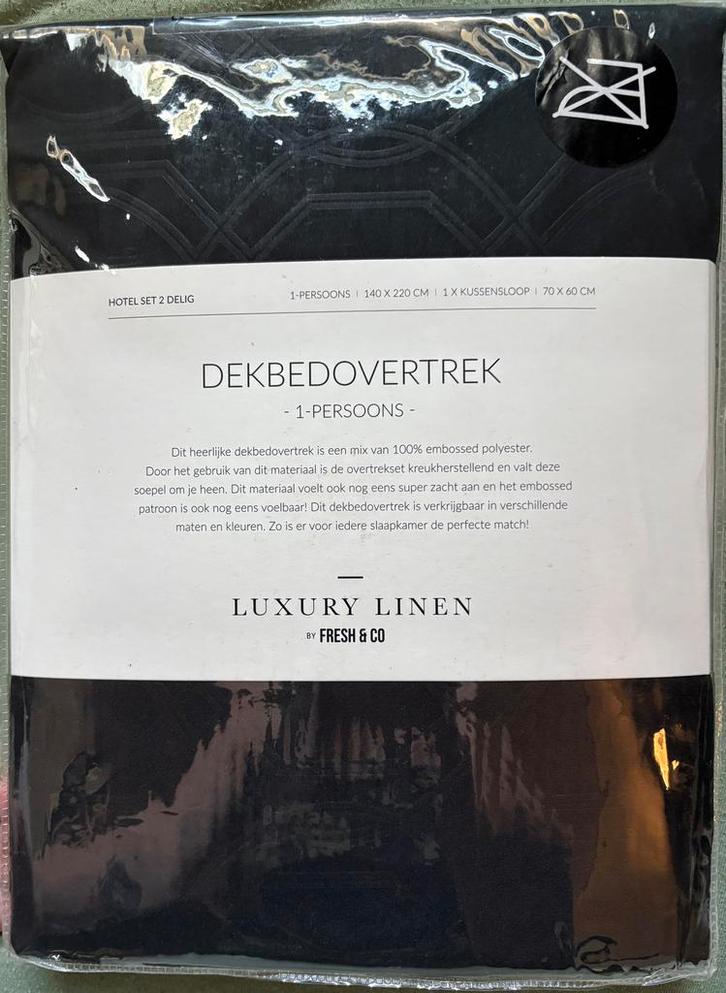 Nieuw luxe dekbedovertrek zwart 140/220, Huis en Inrichting, Slaapkamer | Beddengoed, Nieuw, Dekbedovertrek, Eenpersoons, Zwart