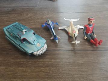 Setje Captain Scarlet Vivid  beschikbaar voor biedingen