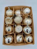 Set van 12 oude grotere zilveren kerstballen, Diversen, Ophalen of Verzenden, Gebruikt