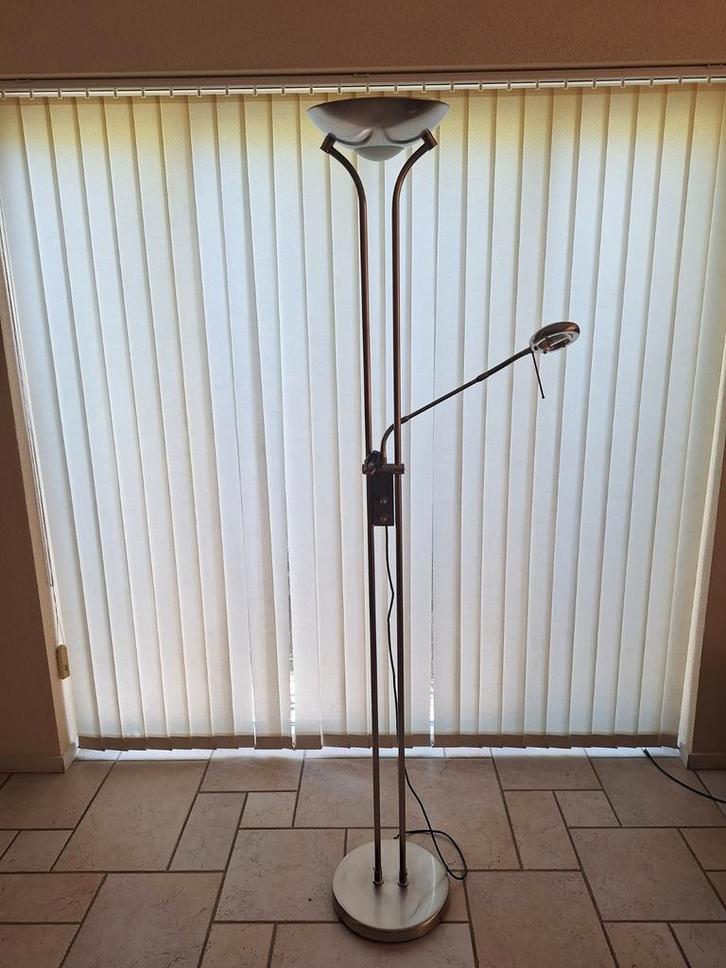 Staande Lamp met Leeslamp, Huis en Inrichting, Lampen | Vloerlampen, Gebruikt, 150 tot 200 cm, Metaal, Ophalen
