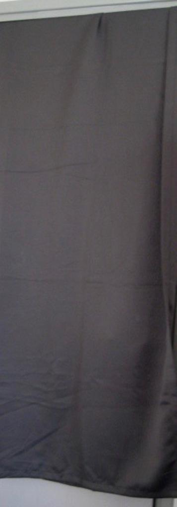 4 ANTRACIET GRIJZE GORDIJNEN VERDUISTEREND beschikbaar voor biedingen