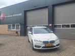 BMW 2-serie Active Tourer 218i High Executive, Gebruikt, Wit, Bedrijf, 3 cilinders