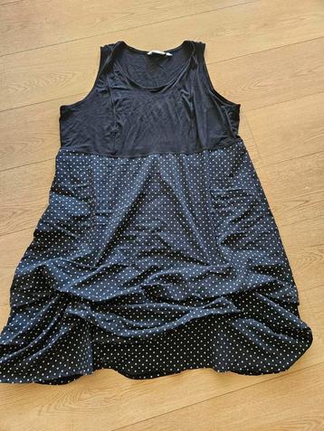 Zwart/wit polkadot jurk maat 52 beschikbaar voor biedingen