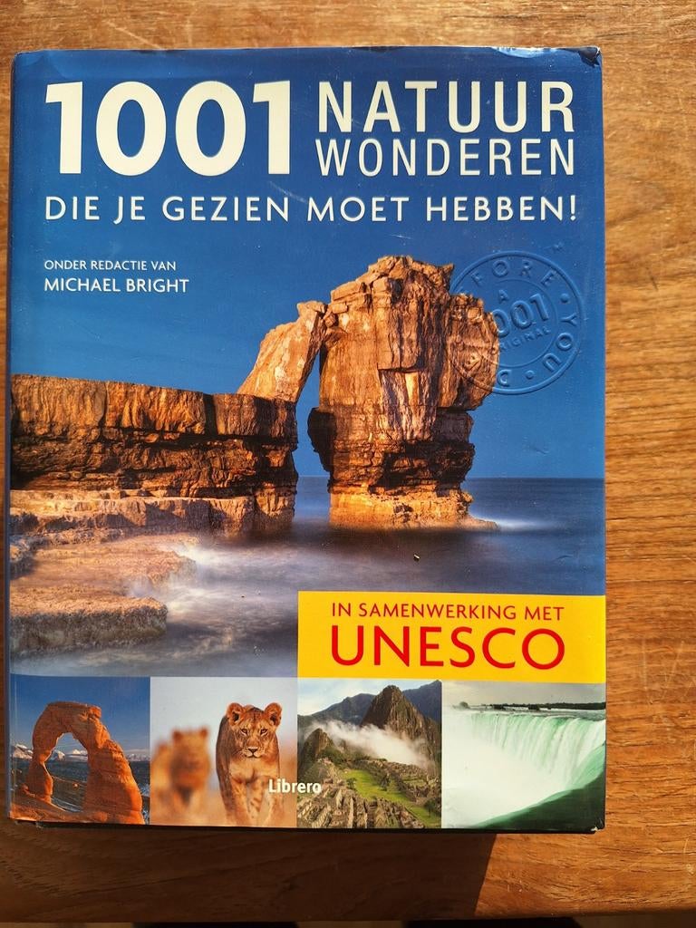 1001 Natuurwonderen die je gezien moet hebben!, Boeken, Ophalen of Verzenden, Gelezen, Natuur algemeen, Michael Bright