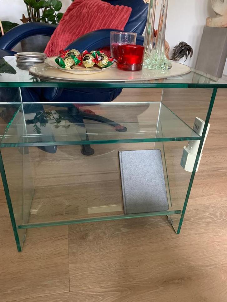 Glazen Krantenbak Bijzettafel, Huis en Inrichting, Tafels | Bijzettafels, Rond, 45 tot 60 cm, Minder dan 55 cm, Glas, Ophalen