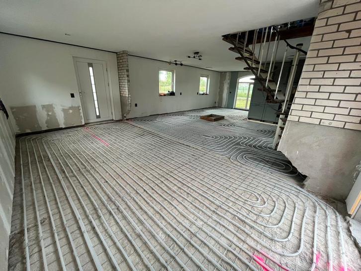 Vloerverwarming / pvc vloeren/ egaliseren / 25 % korting, Diensten en Vakmensen, Loodgieters en Installateurs, Installatie, Onderhoud