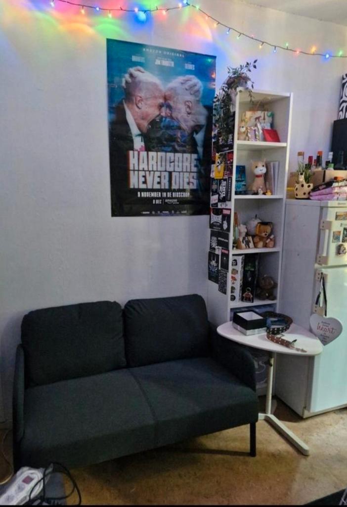 Zo goed als nieuw bankje - Rotterdam West, Huis en Inrichting, Banken | Bankstellen, Nieuw, Rechte bank, Tweepersoons, Minder dan 150 cm