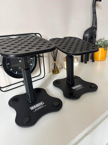 Studio monitor desk stands 3 setjes beschikbaar beschikbaar voor biedingen